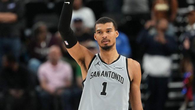 文班亚马率马刺冲击60胜目标 巴黎人誓言重塑球