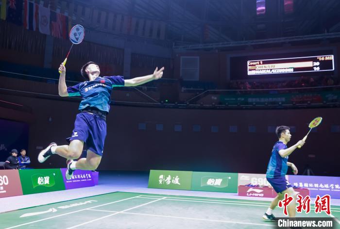 图为本次大师赛男双决赛现场。 魏东升 摄 瑞昌国际羽毛球大师赛六天激战落幕 国羽斩获
