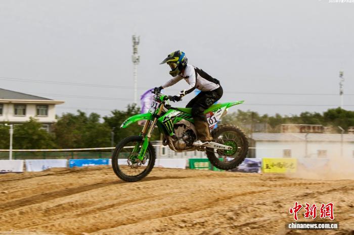 贺兰山下越野赛事以文体旅深度融合撬动千万级