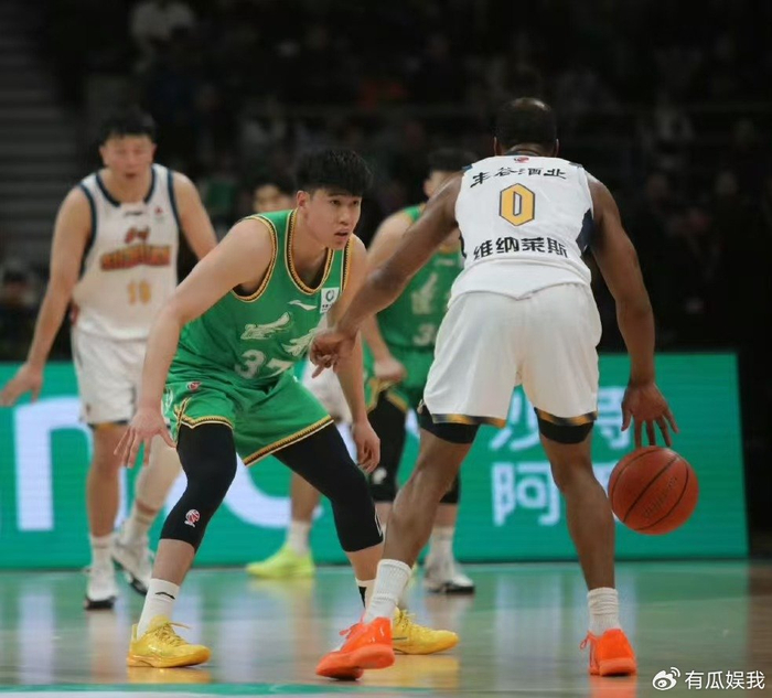 辽宁队签新援莱迪大胜四川 青年军崛起冲击季后