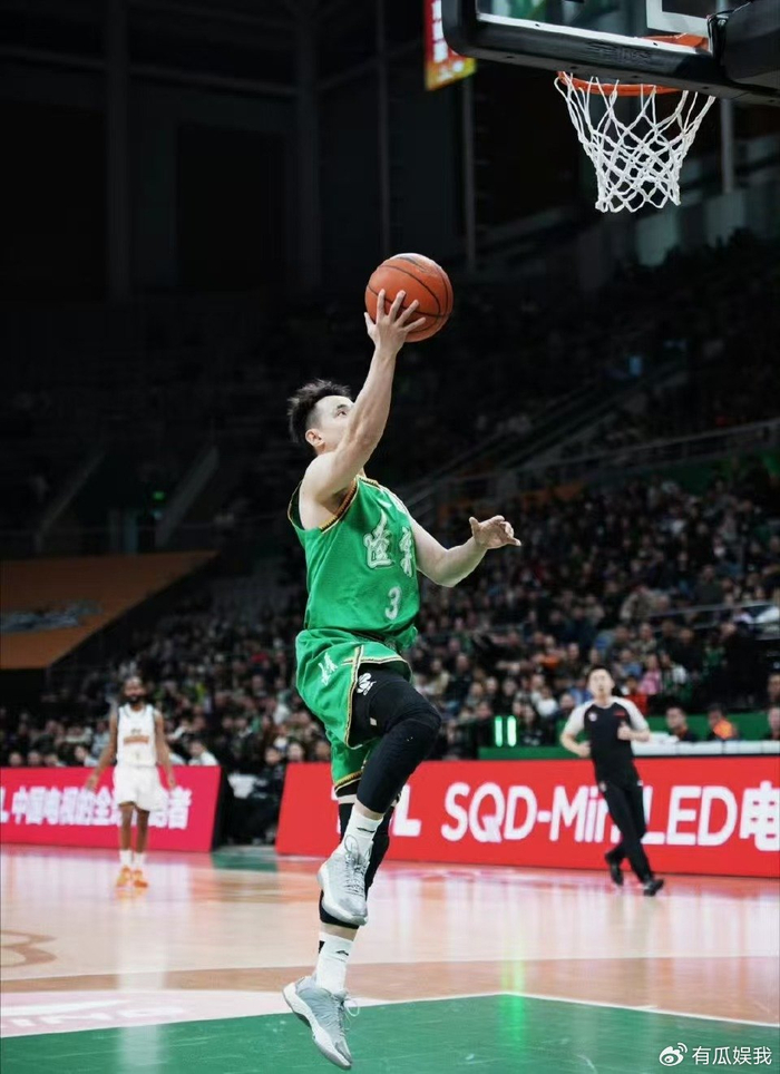 辽宁队签新援莱迪大胜四川 青年军崛起冲击季后