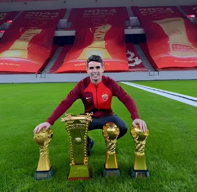 穆斯卡特执教压力与机遇并存 上港队阵容调整应